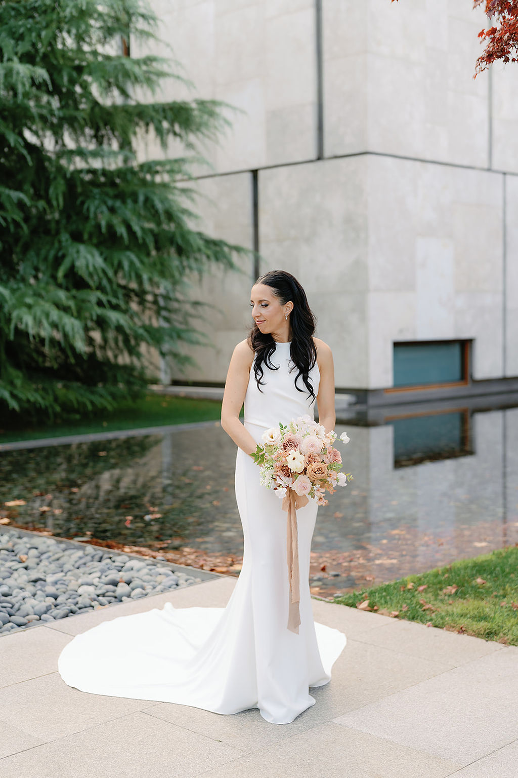 magdalenastudios_jamiehenry_barnesfoundation_wedding-307