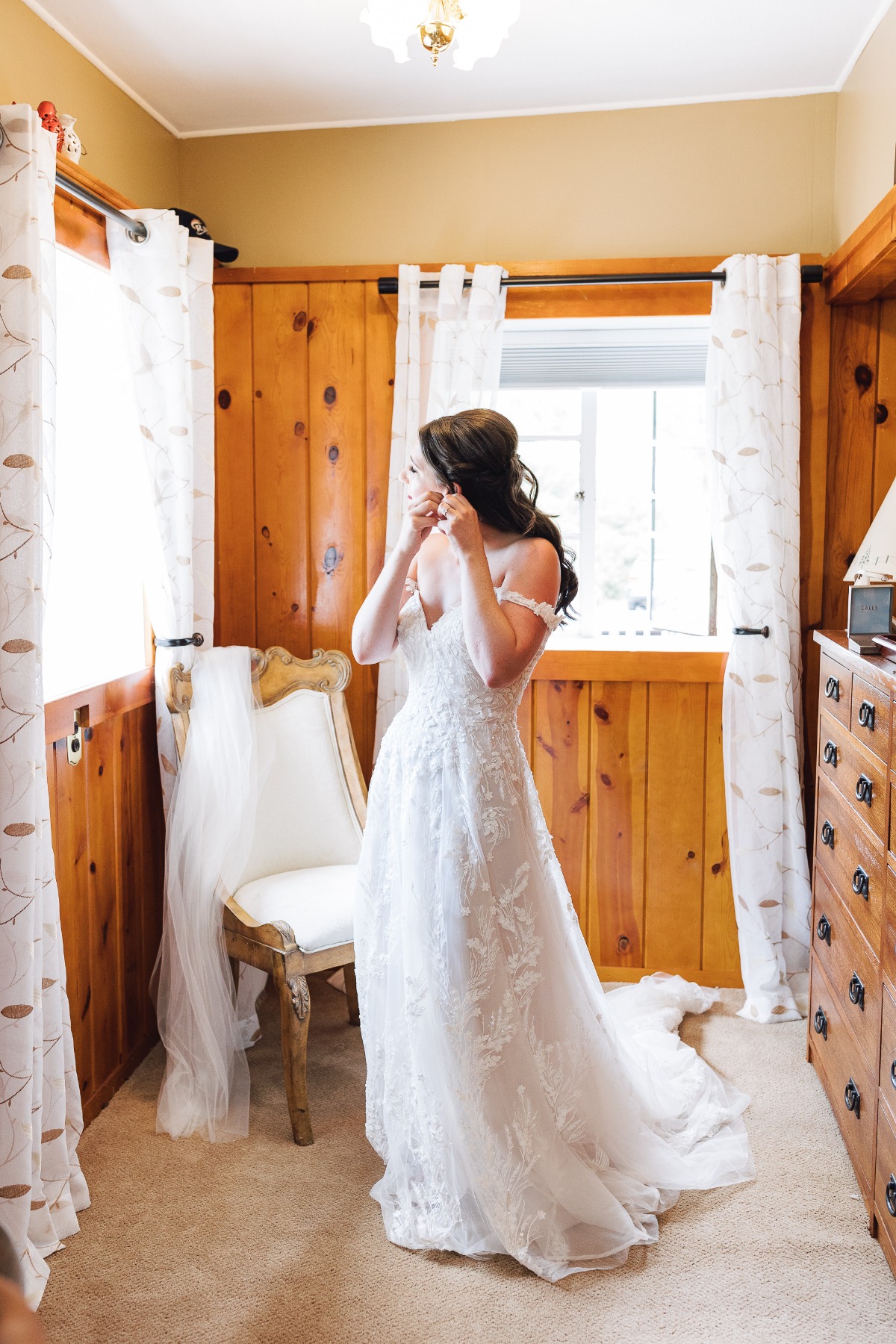 rainbow-lodge-soda-springs-tahoe-ashley-carlascio-photography-kelly-and-carson_8