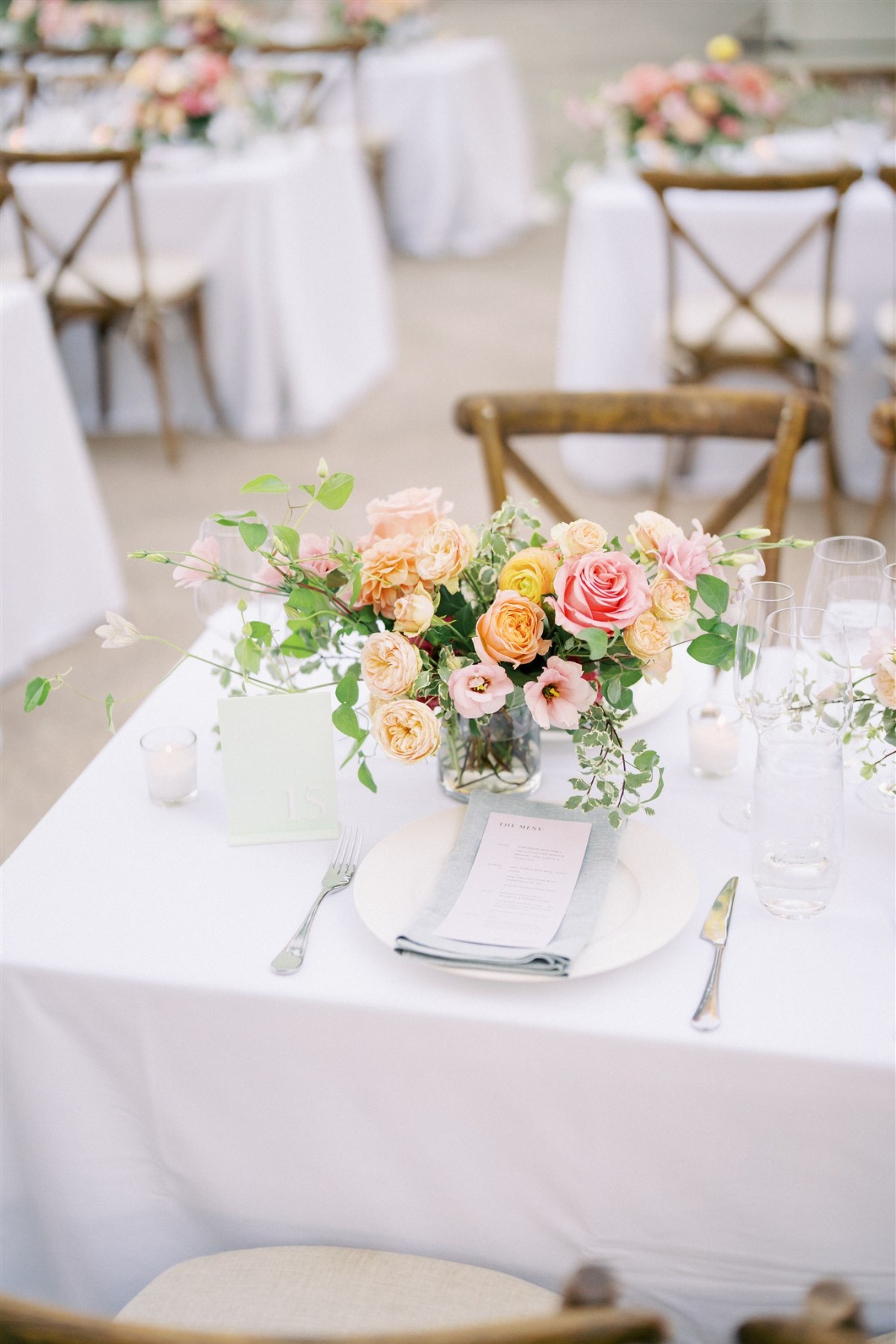 pastel wedding centerpieces