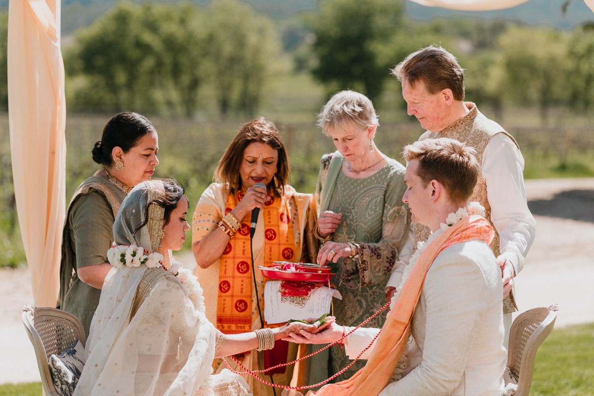 colorful-hindu-wedding-26