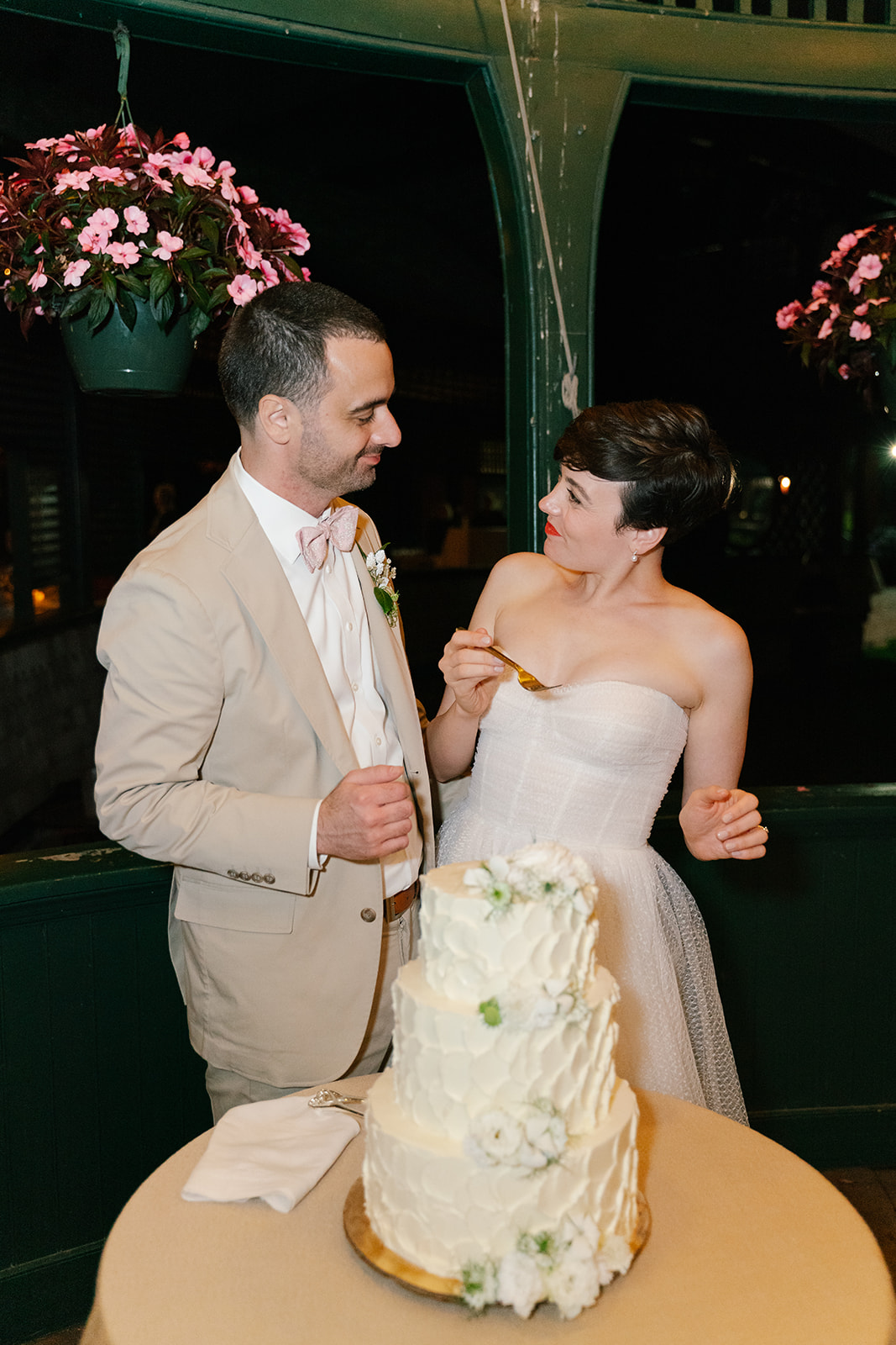 Vintage wedding cake cutting 