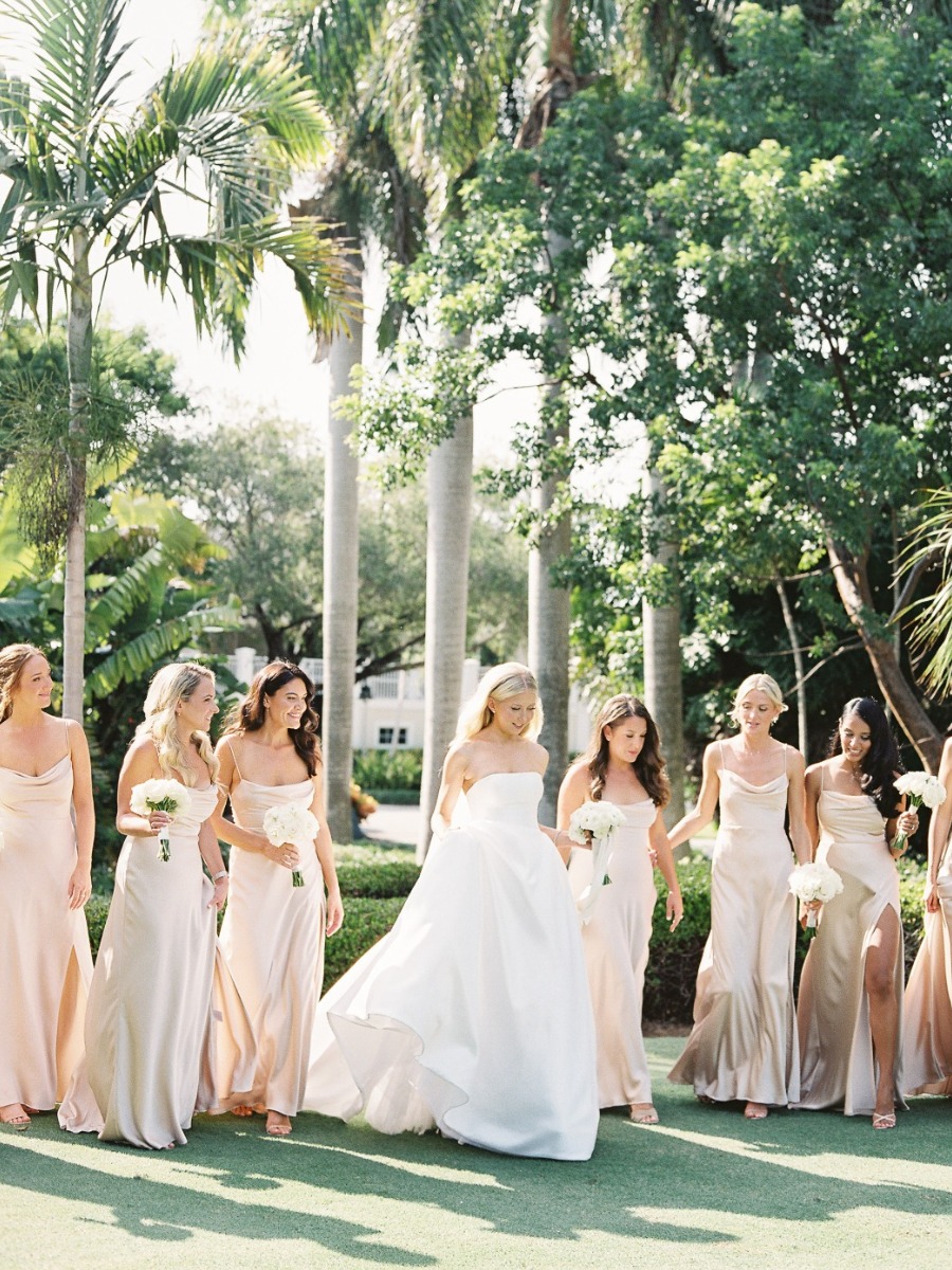 The city got sunny at this Vogue-inspired oceanside resort wedding