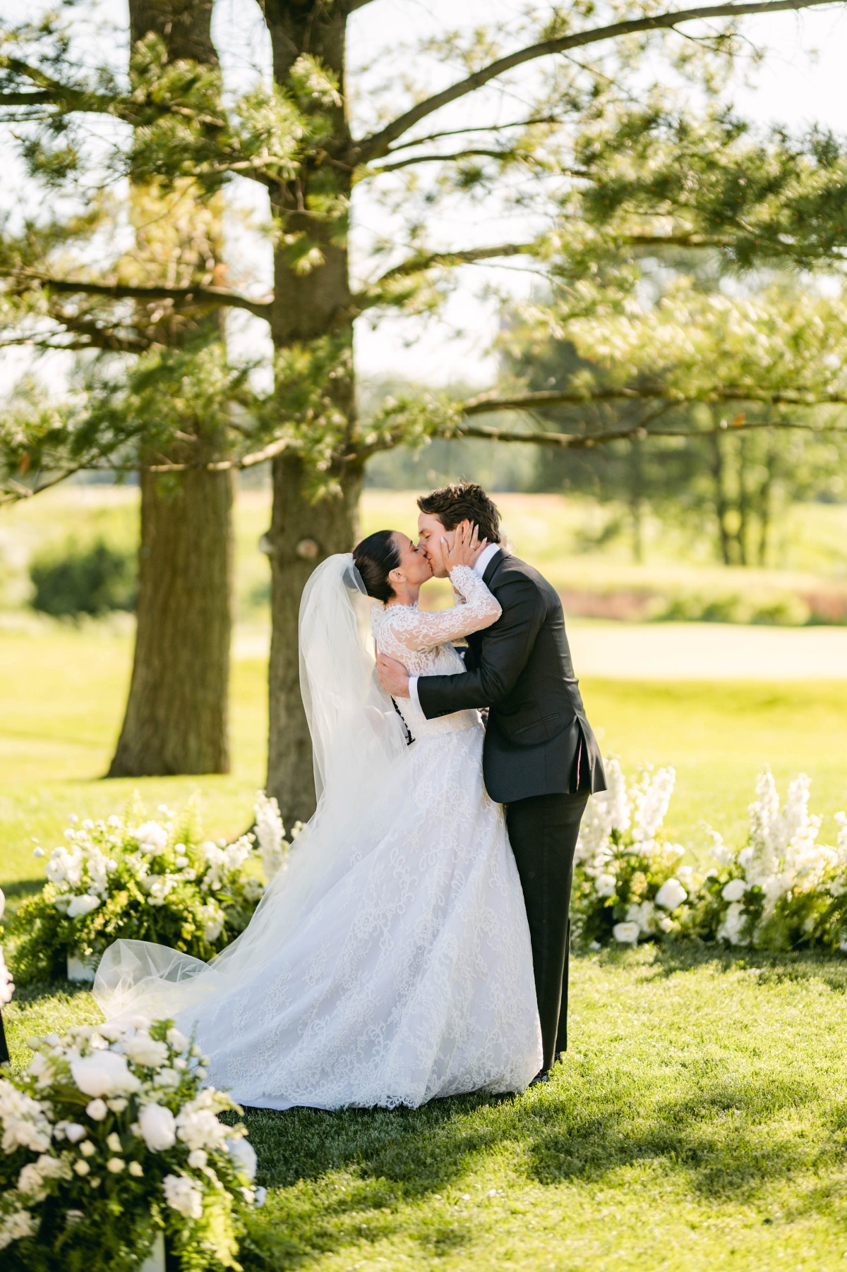 First kiss at Toronto Golf Club