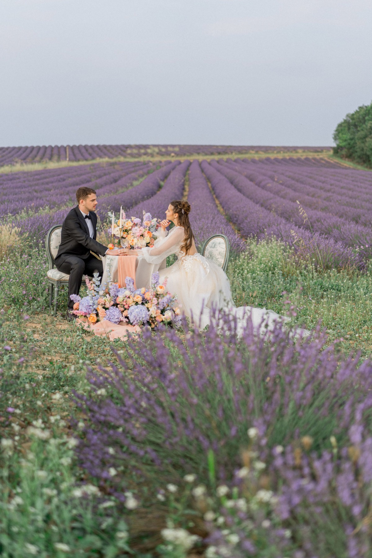 a-love-story-to-remember-purple-elopement-at-the-lavender-fields-of-provence-33