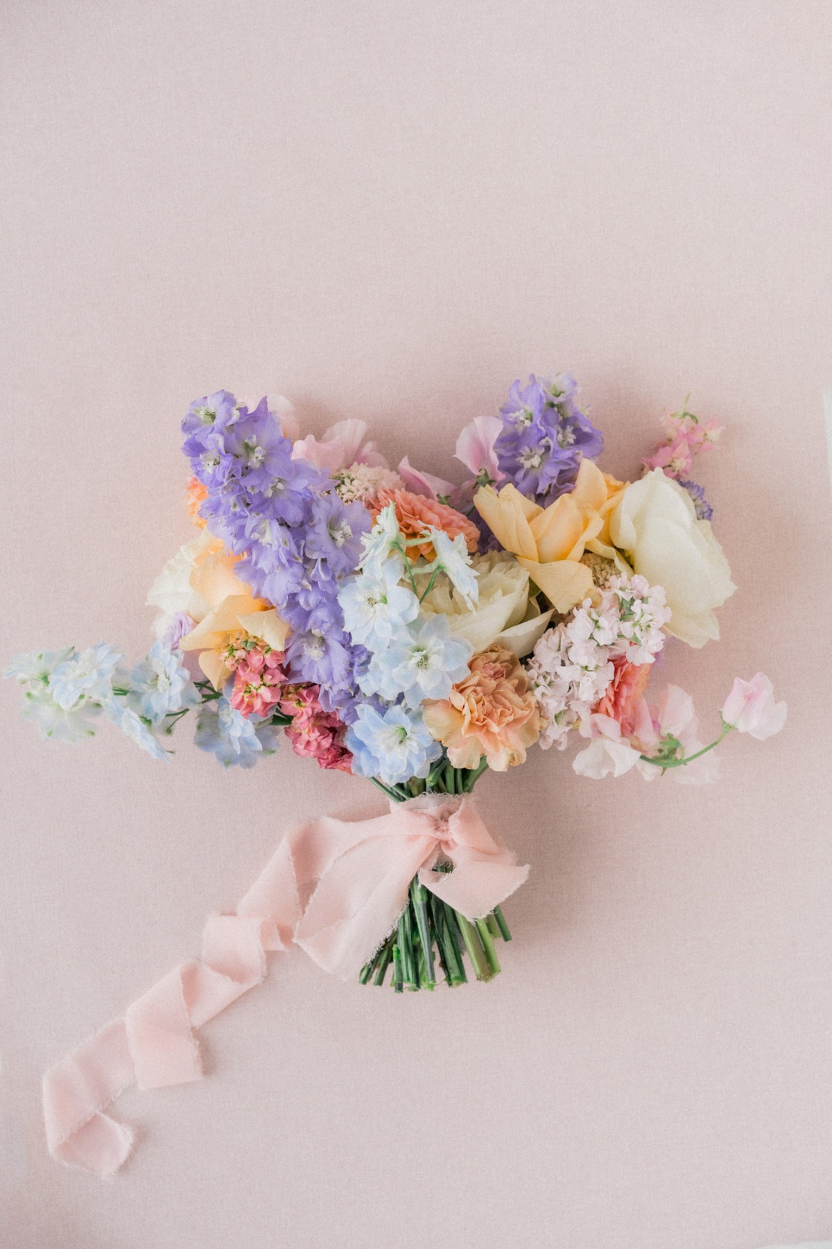 a-love-story-to-remember-purple-elopement-at-the-lavender-fields-of-provence-8