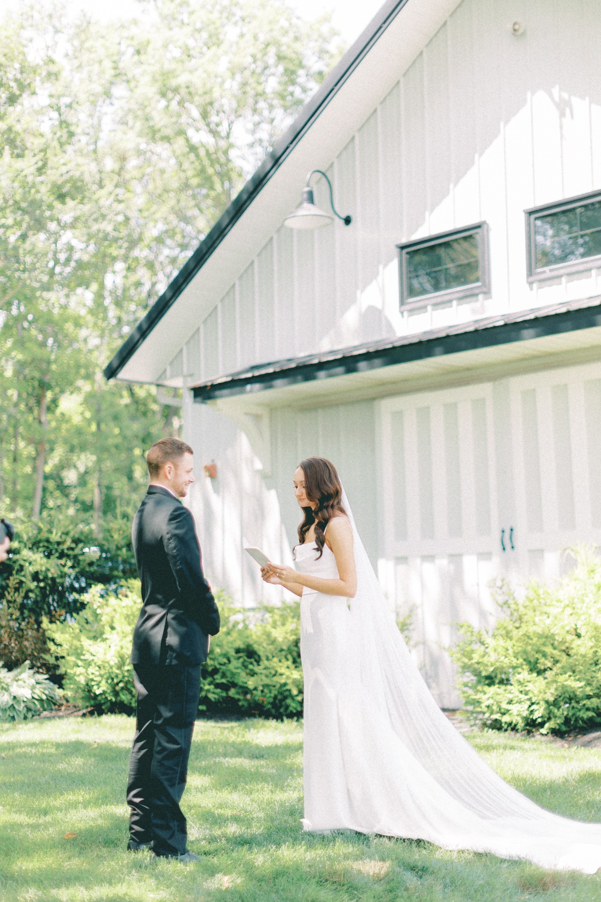 crimson-lane-columbus-ohio-wedding-summer-hayley-moore-photography-36