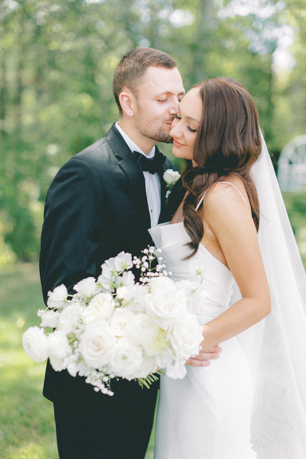 crimson-lane-columbus-ohio-wedding-summer-hayley-moore-photography-56