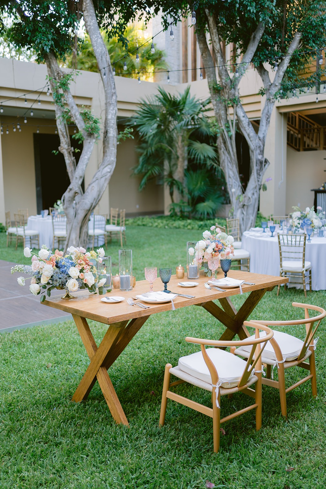 blue and peach reception table decor