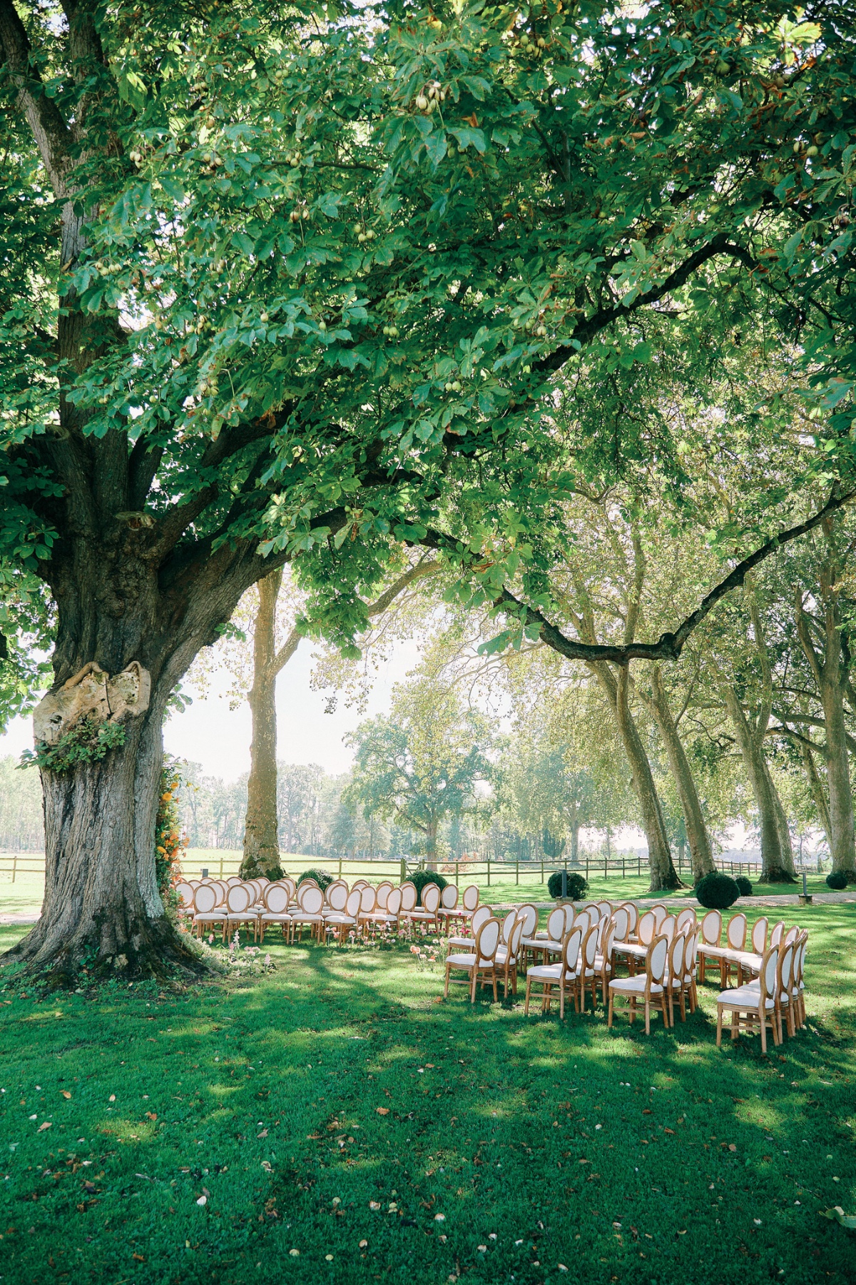 colorful-wedding-in-a-french-chateau-16