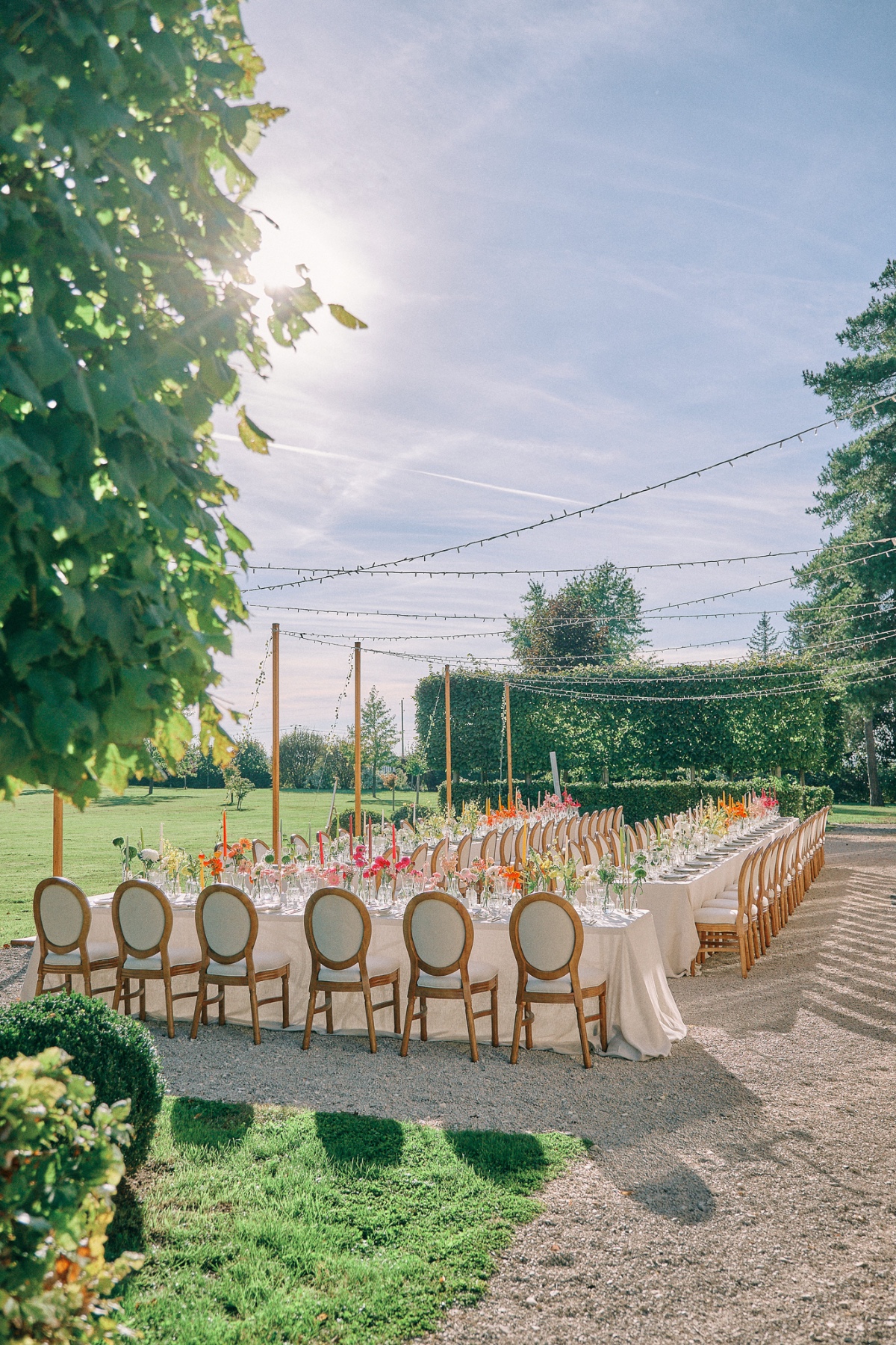 colorful-wedding-in-a-french-chateau-51