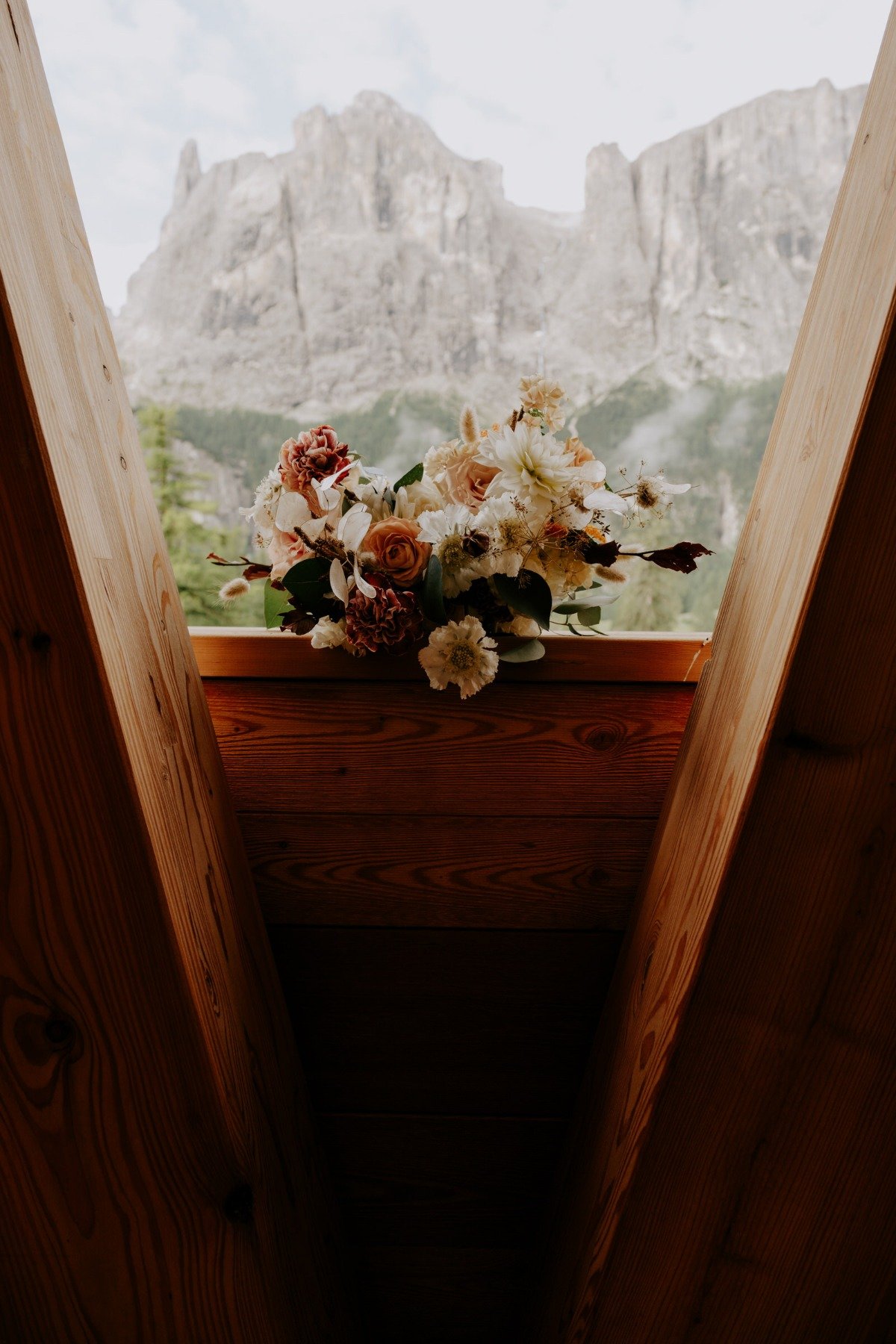 kelsey-matt-dolomites-elopement-wild-connections-photography-15