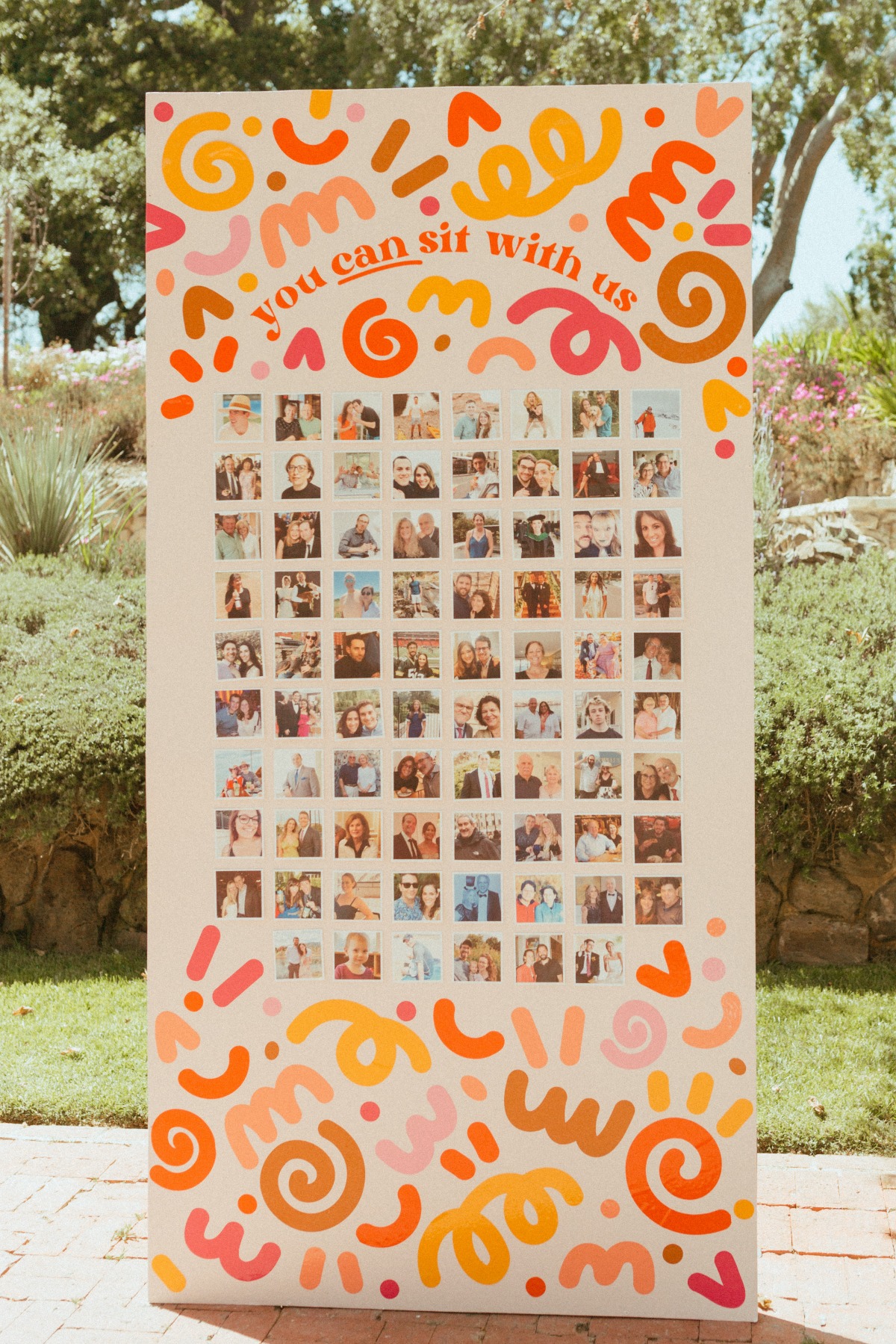 photo wall seating chart