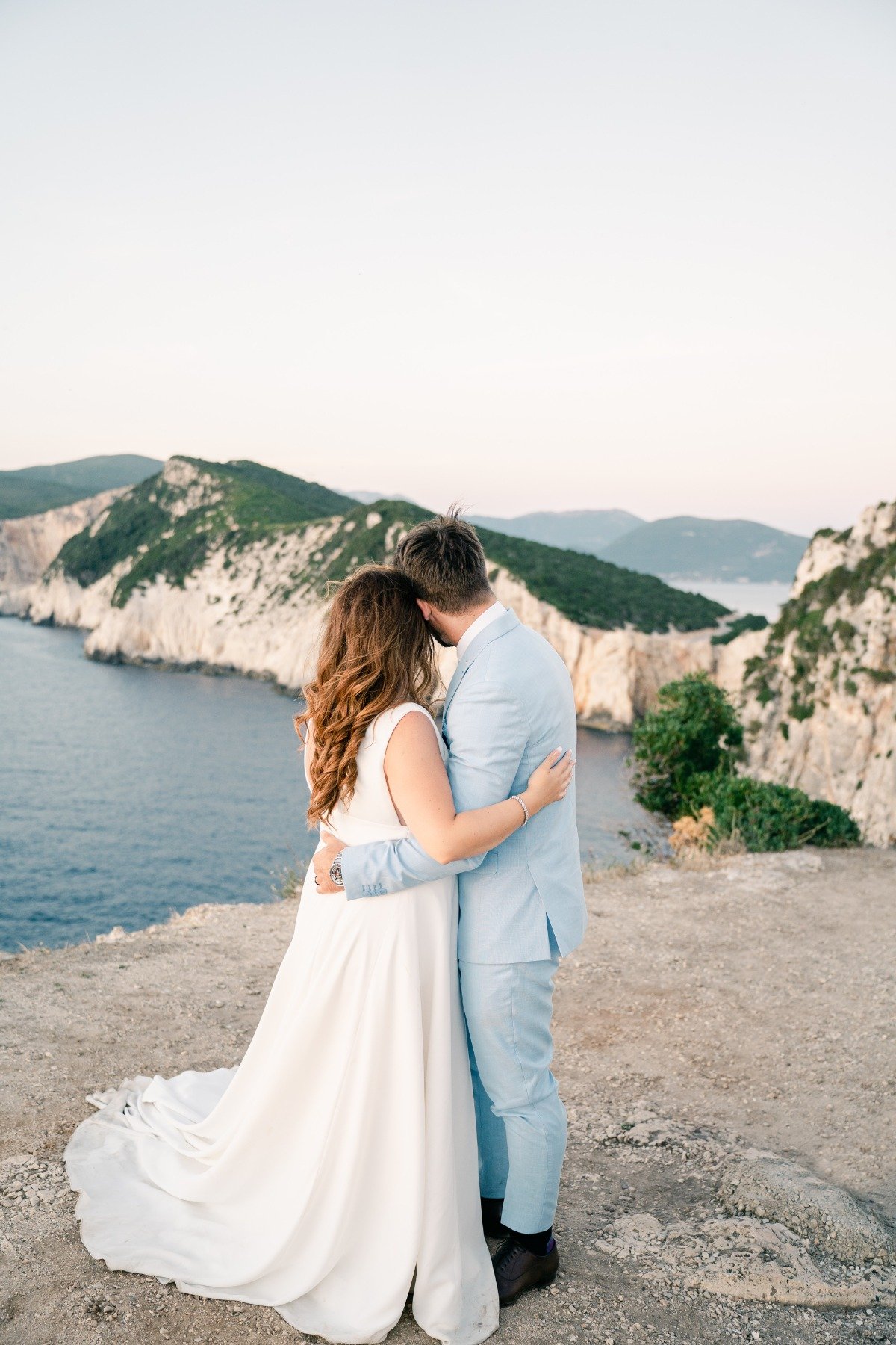 Canadian bride and groom at dreamy Greek island wedding 