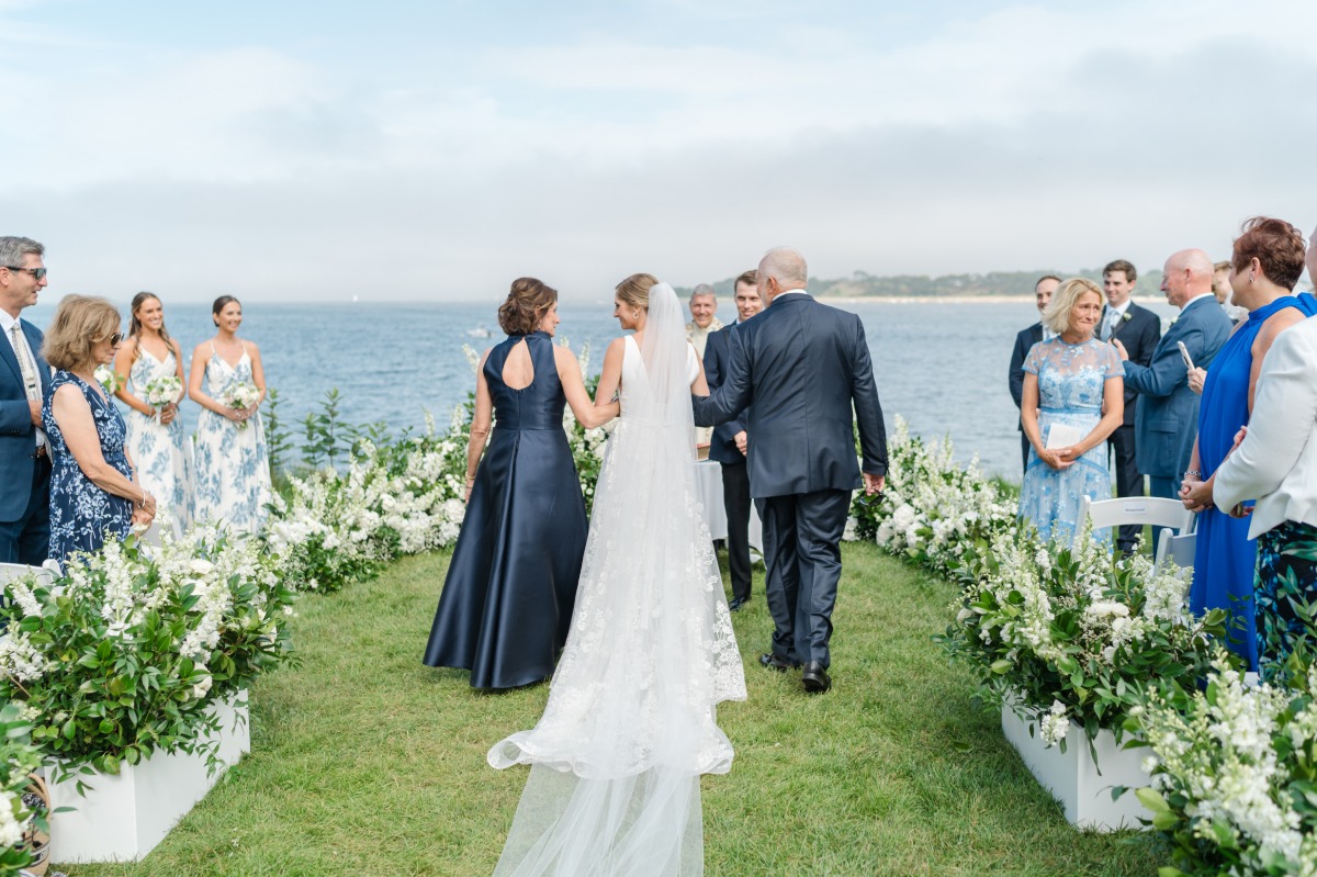 wedding ceremony aisle window boxes