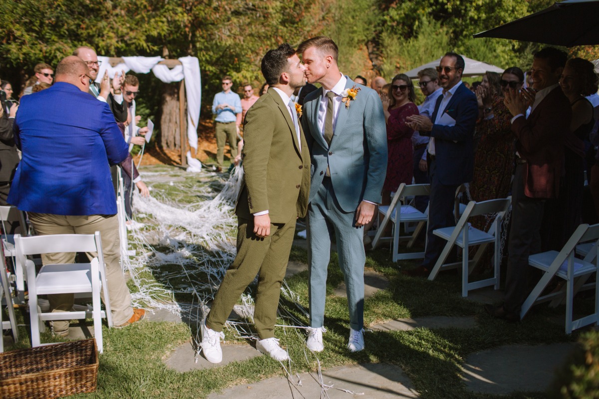 confetti wedding ceremony exit