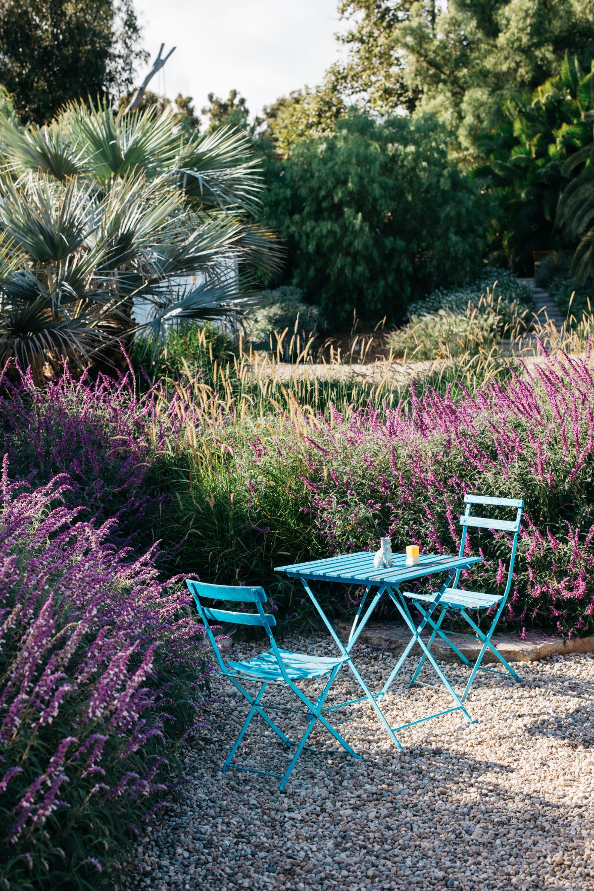 garden cocktail hour