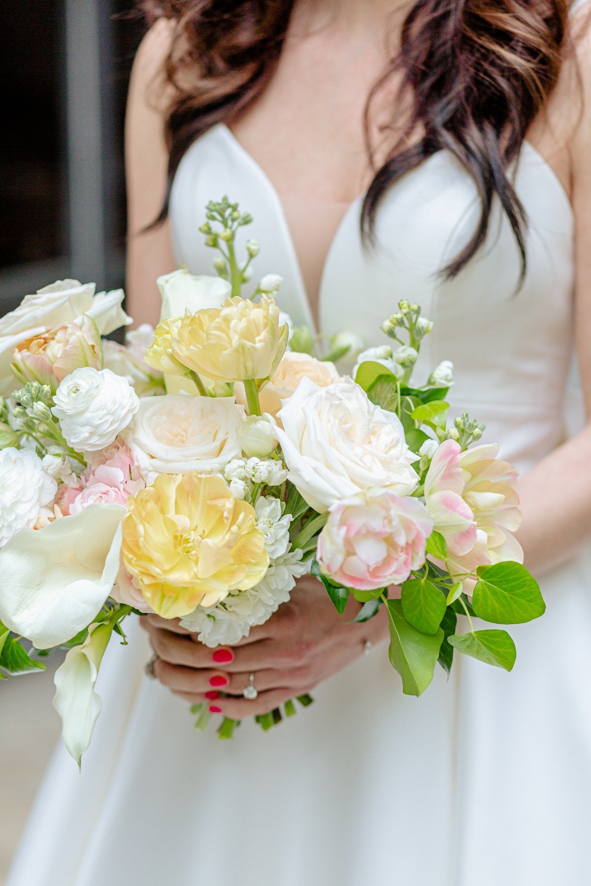 pop of yellow bridal bouquet