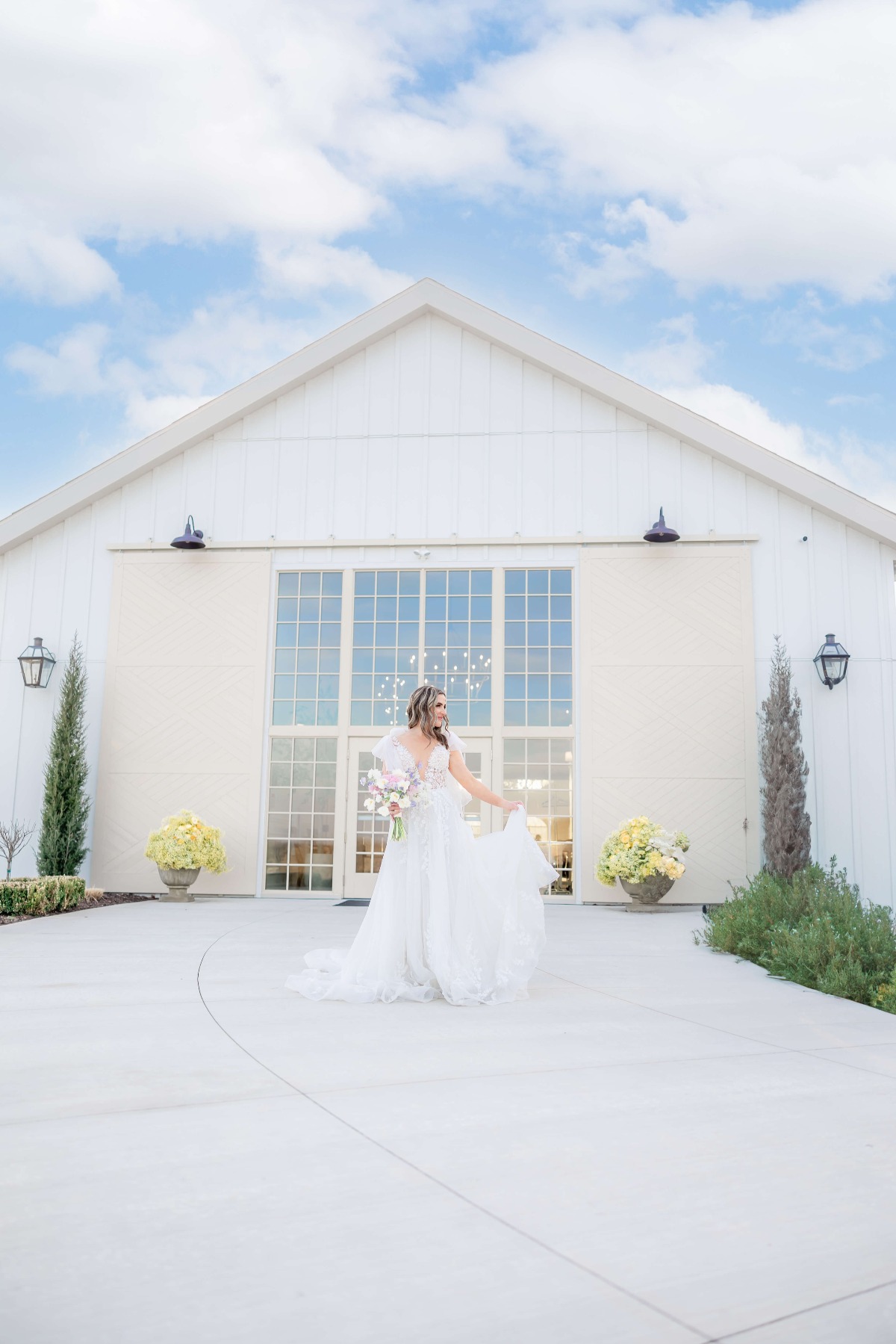 clean slate all-white wedding venue