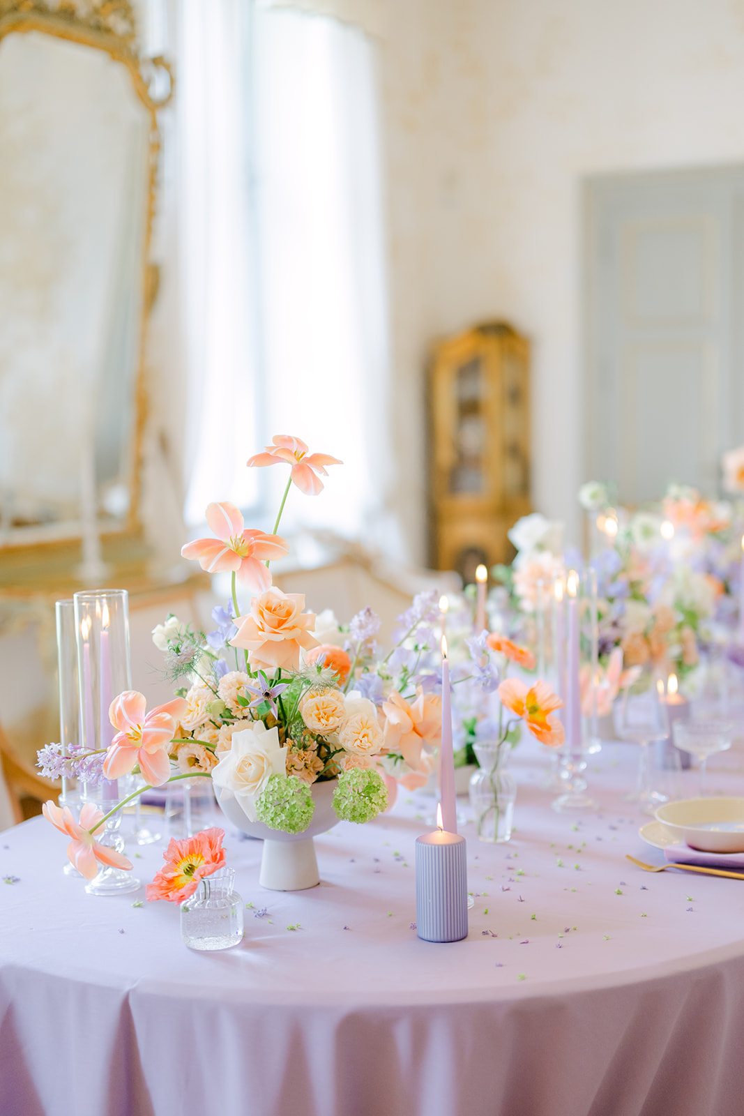 peach and lilac centerpieces