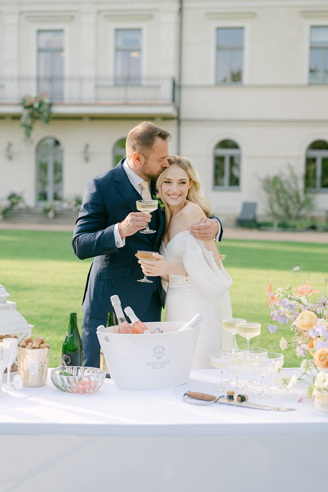 champagne tower on the lawn