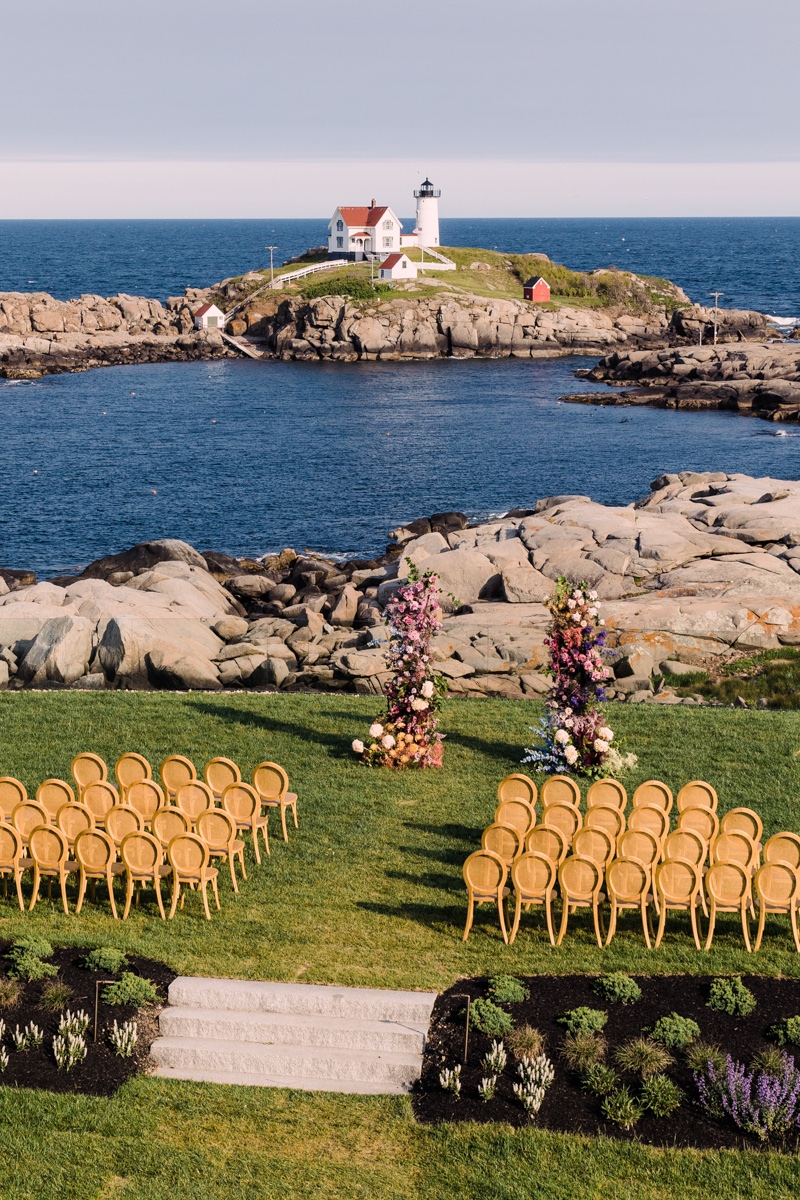 lighthouse wedding backdrop in maine