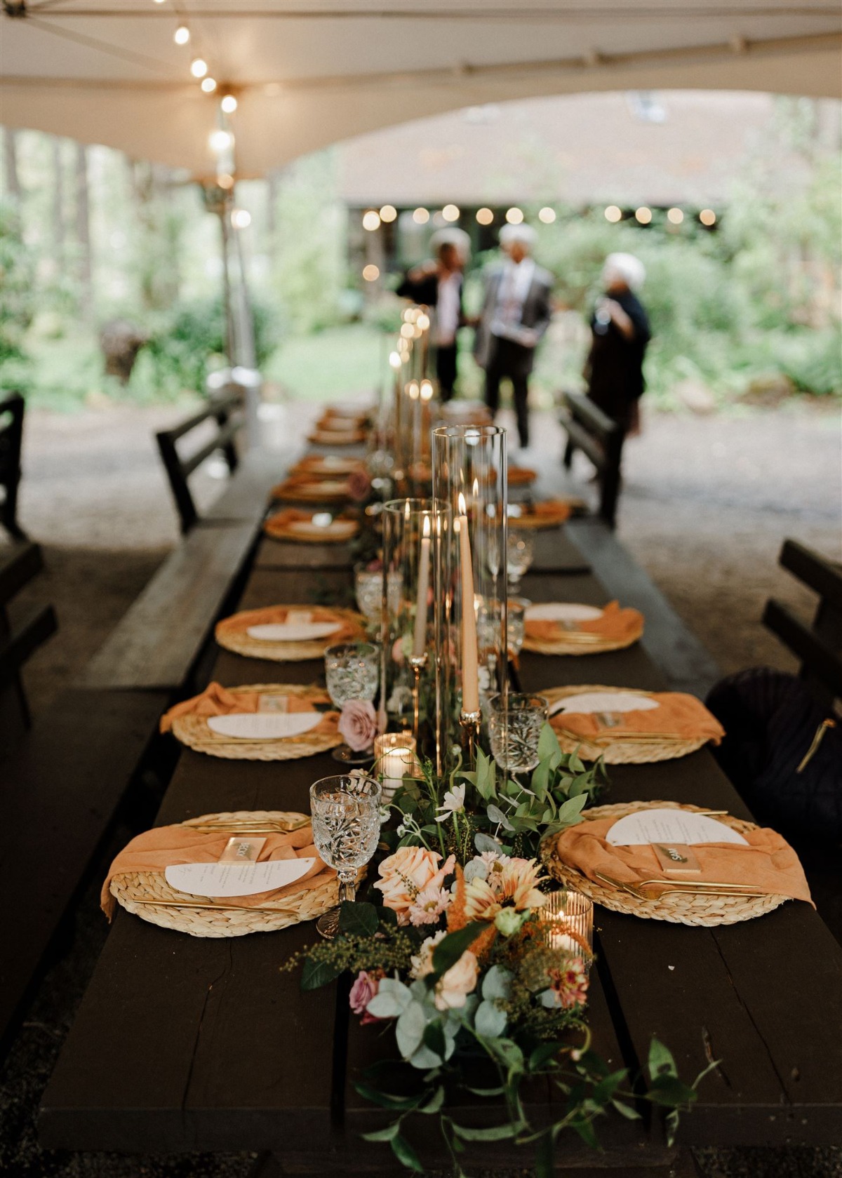 peach tablesettings