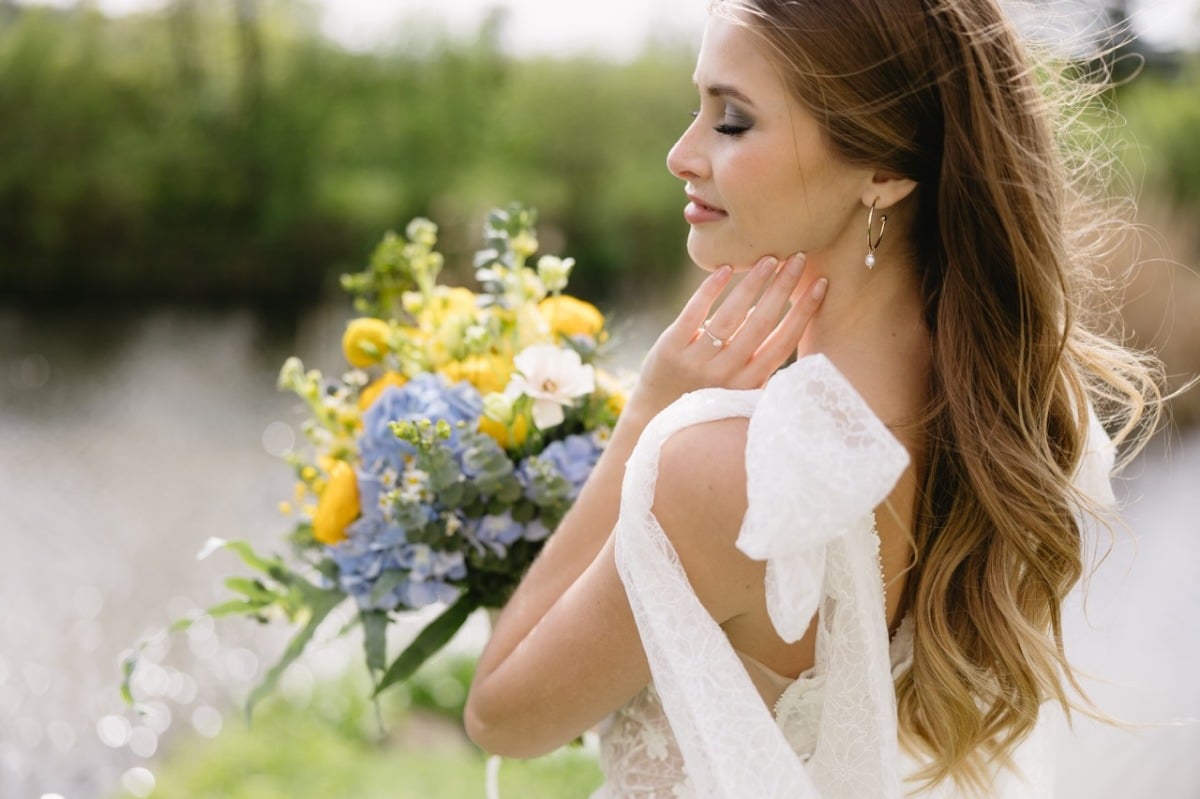 natural Hollywood waves wedding hair