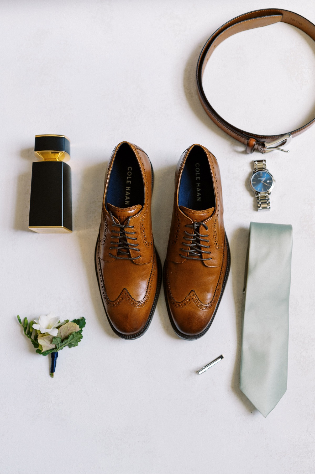 camel colored leather groom accessories