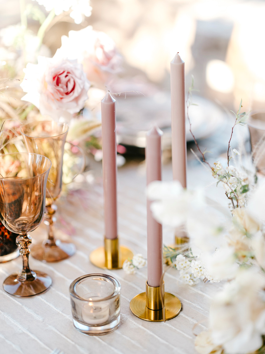pink and amber western wedding tablescape