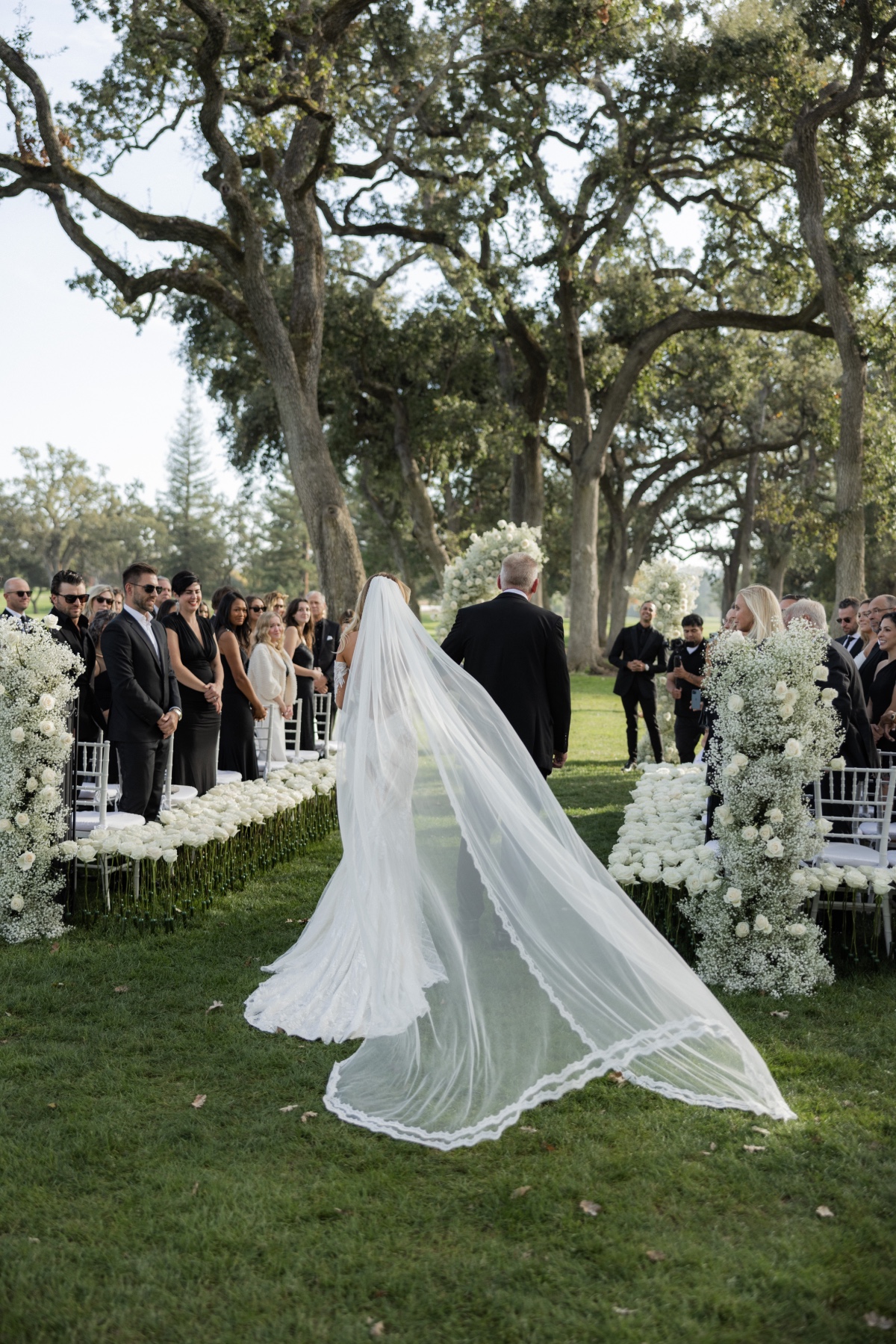 wedding ceremony photography ideas with bride and father