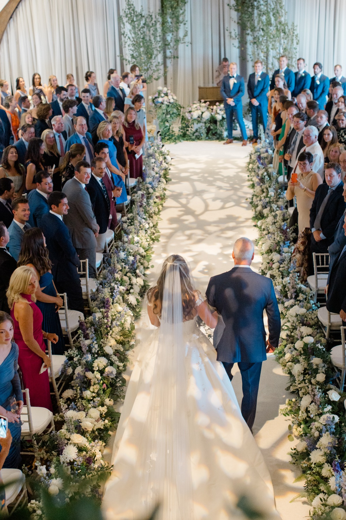 shadow projection for wedding ceremony