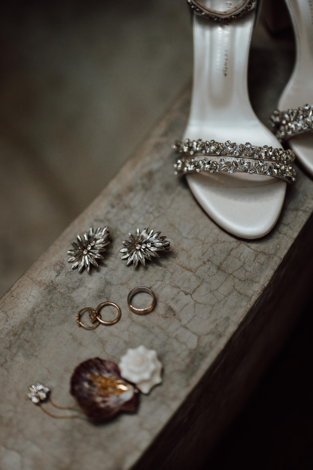 Modern silver and gold wedding jewelry