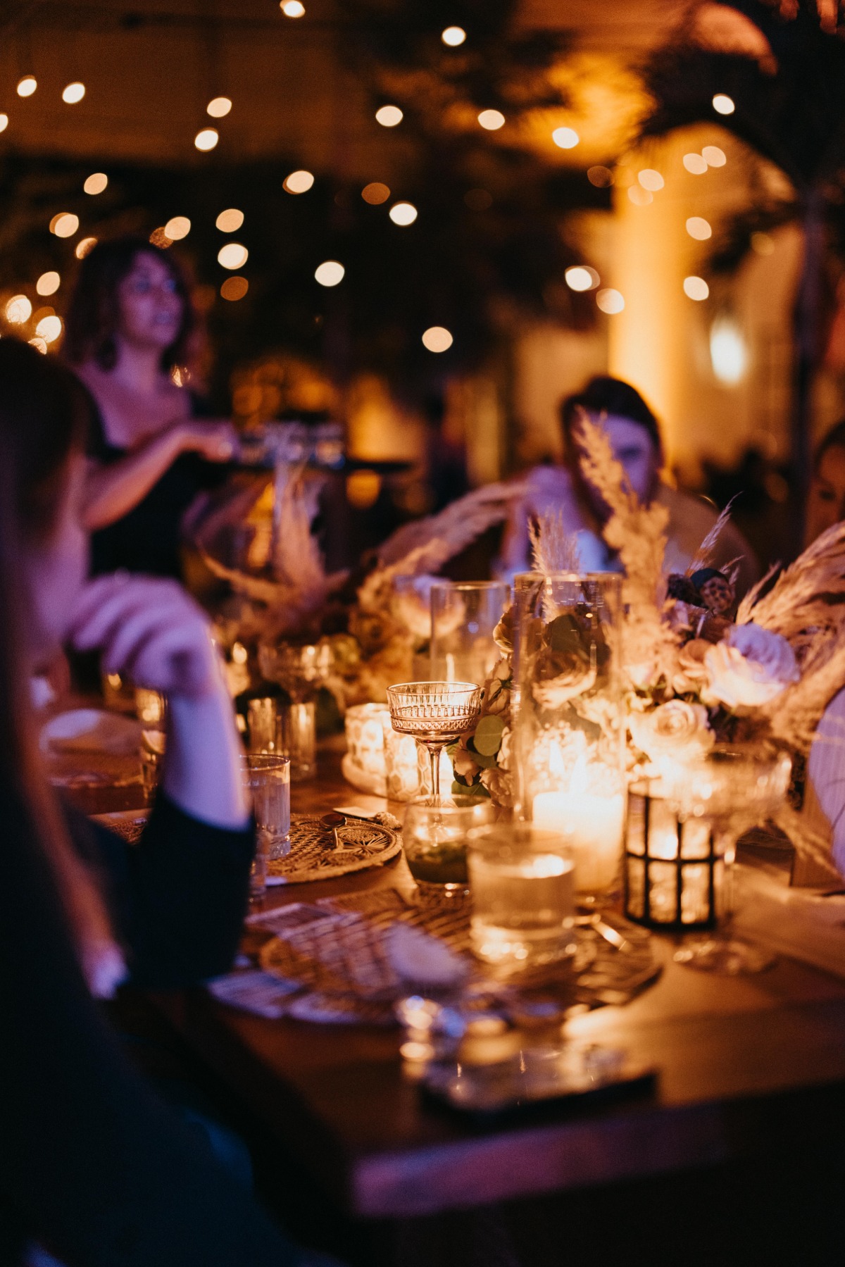 Ambient and romantic dinner reception in Tulum 