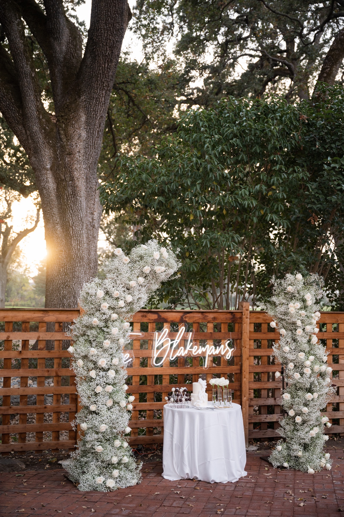 custom neon sign for wedding reception