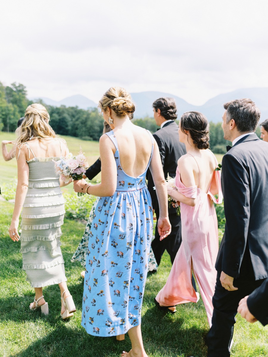 How to Make Out-of-Town Guests Feel Welcome at Your Wedding