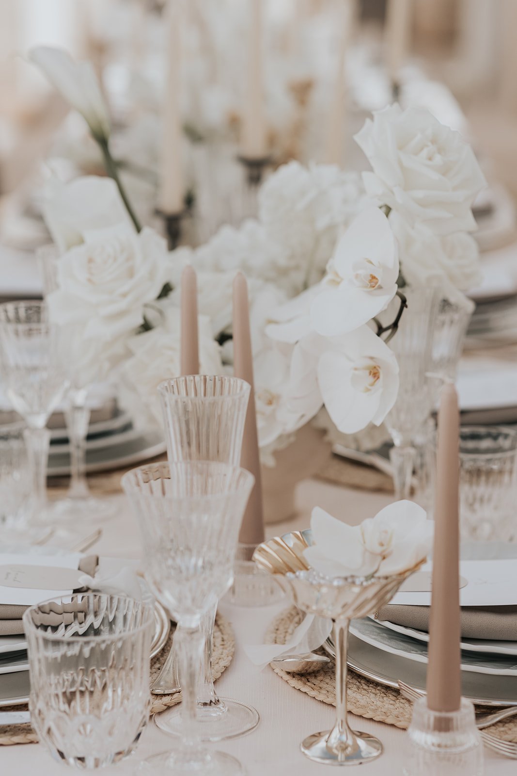 ribbed glasses for wedding tablescapes