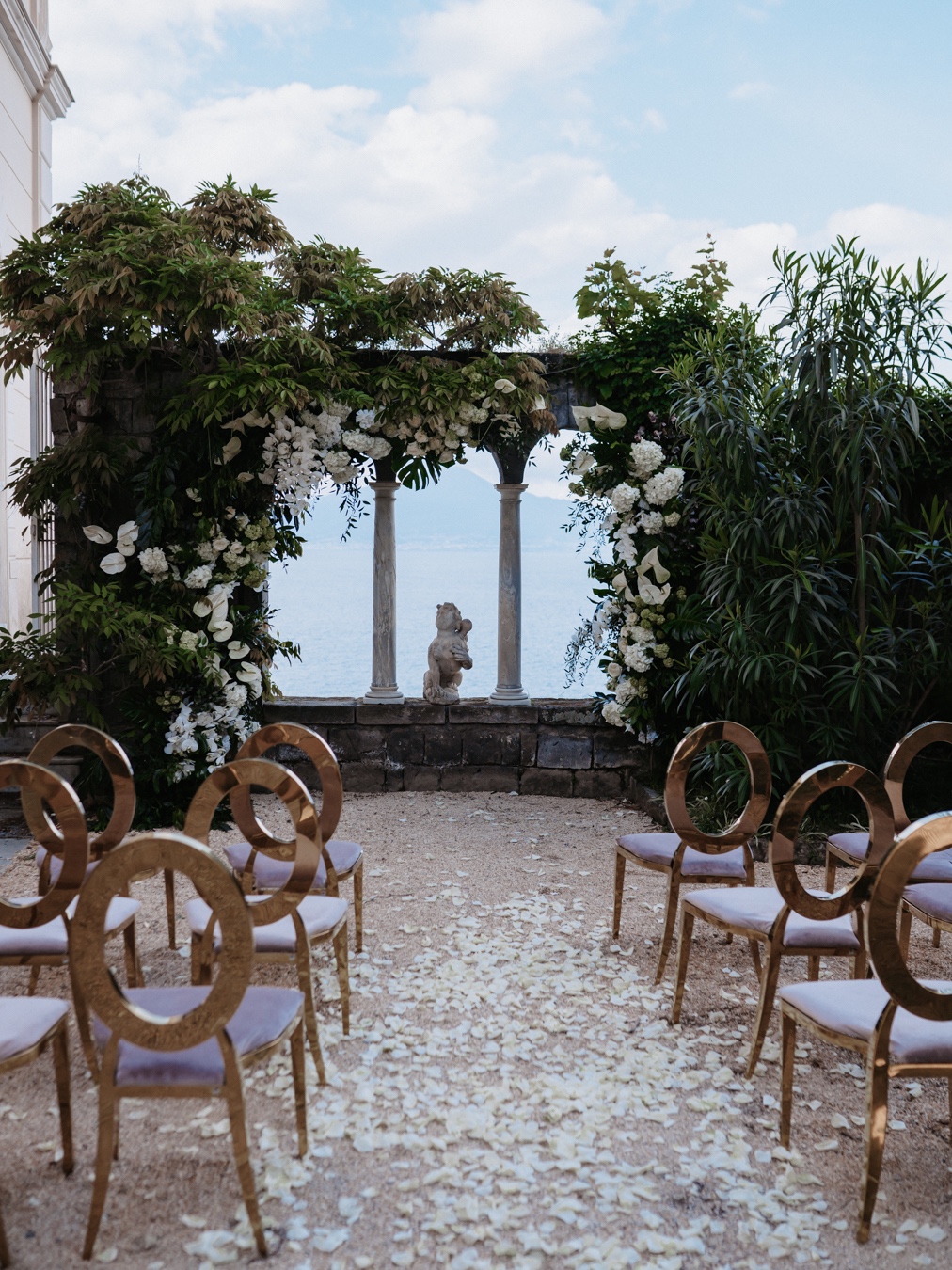 wedding on a terrace on the almafi coast