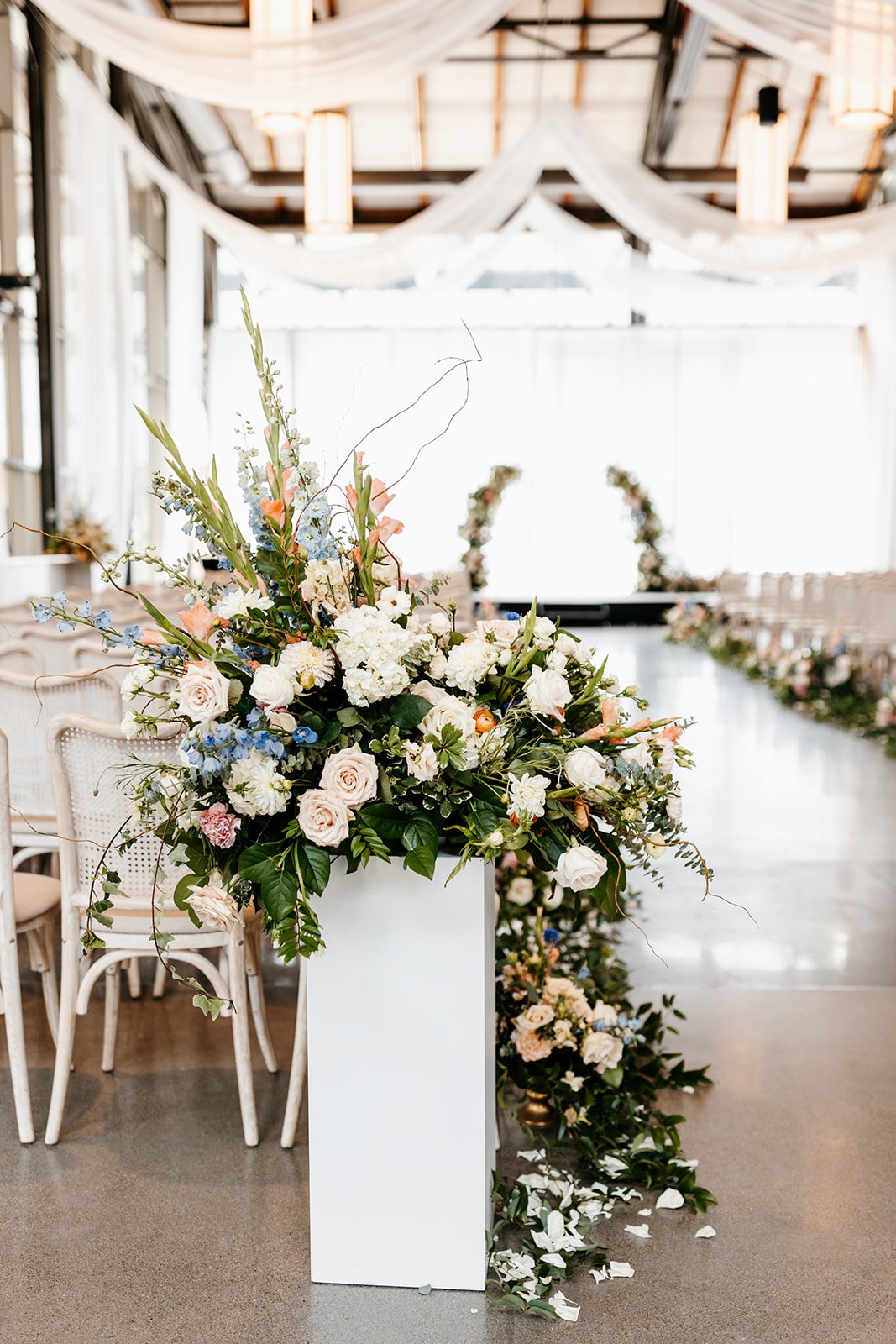 peach white and blue wedding flower inspiration