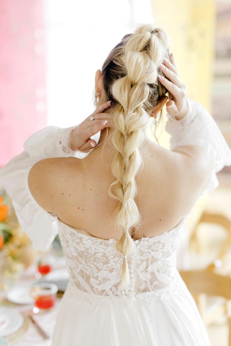 bridal hairstyle fishtail braid