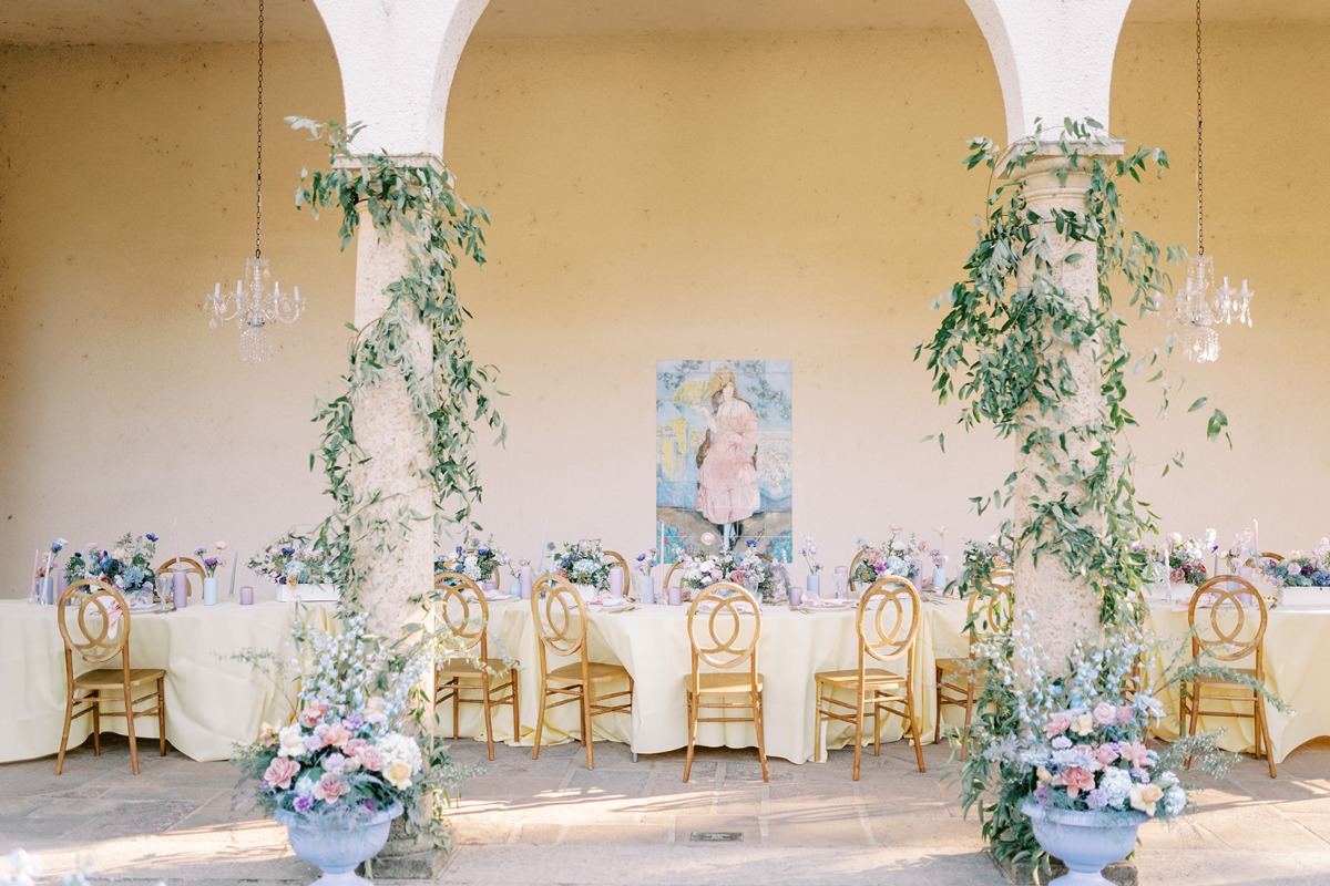 pastel wedding reception inspiration with climbing ivy