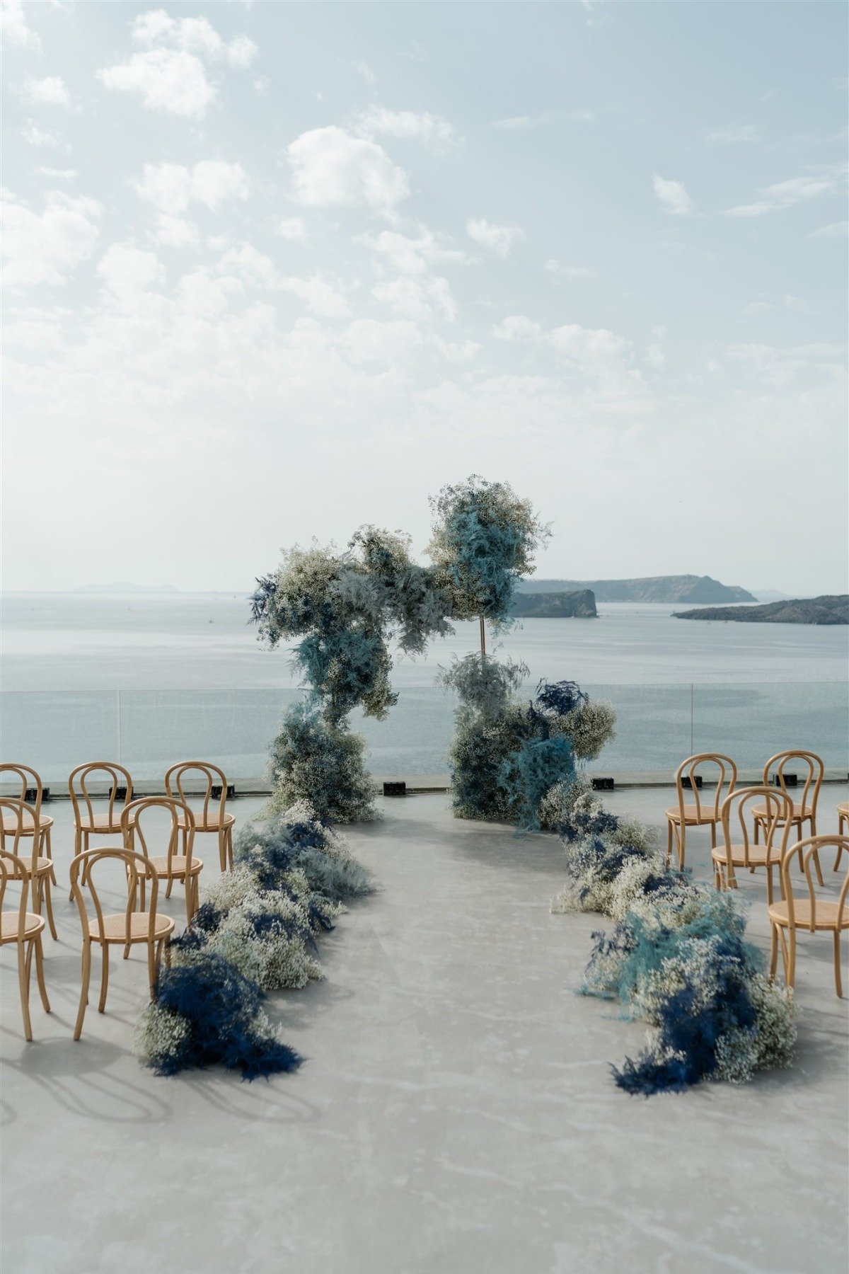 blue flower wedding aisle