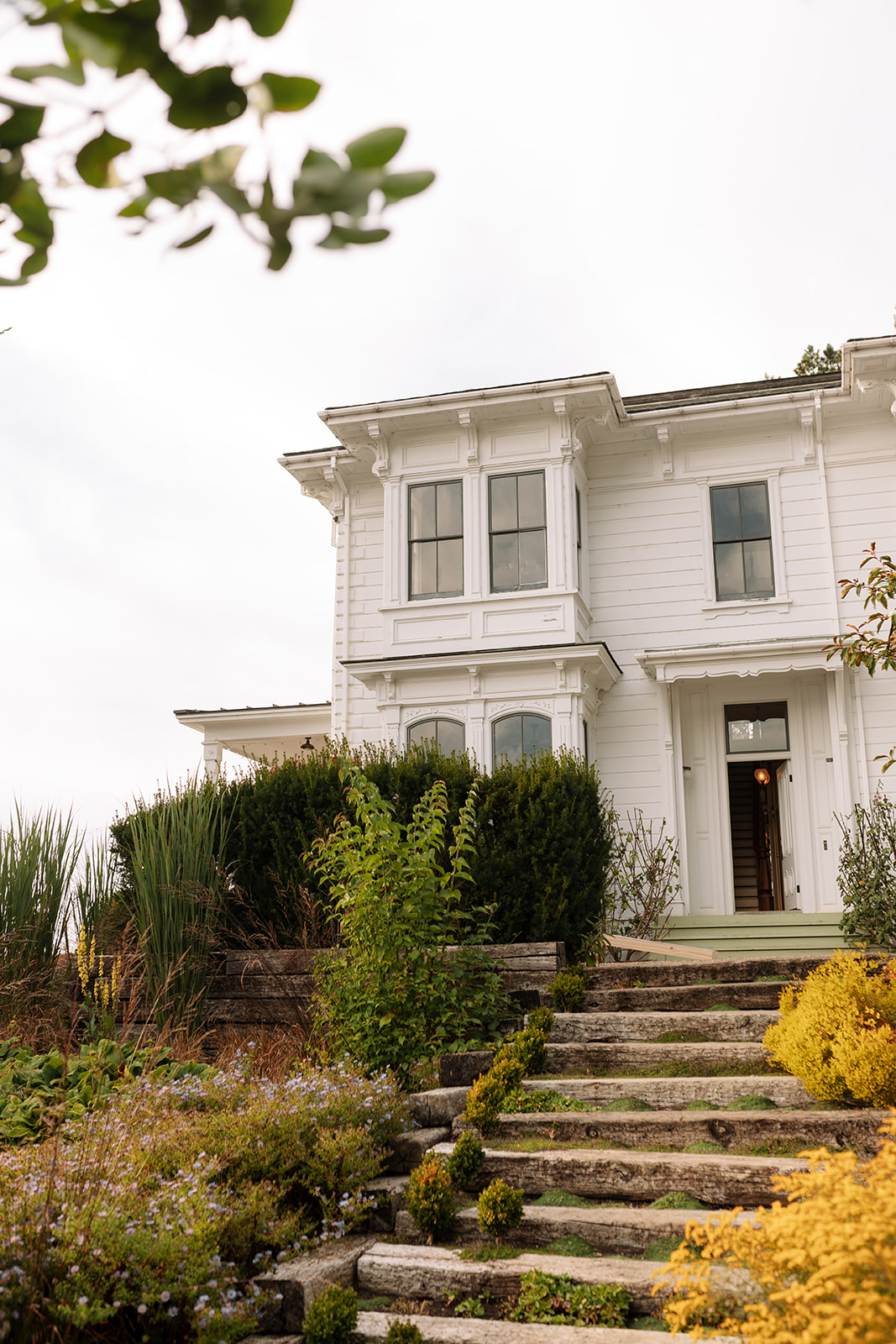 victorian house on the coast wedding venue