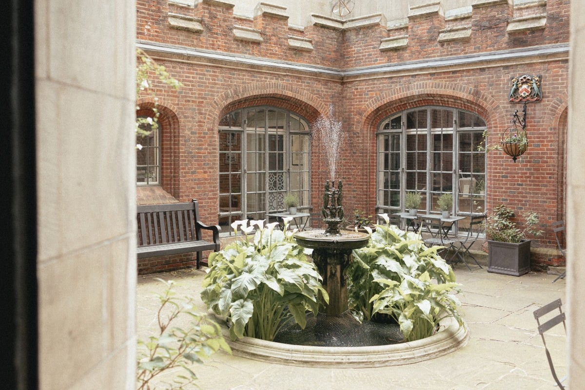 castle garden courtyard venue in england