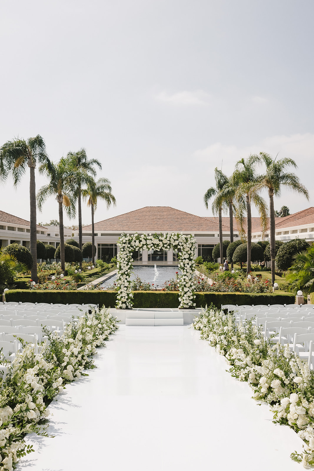 brittany-loren-nixon-library-wedding-38