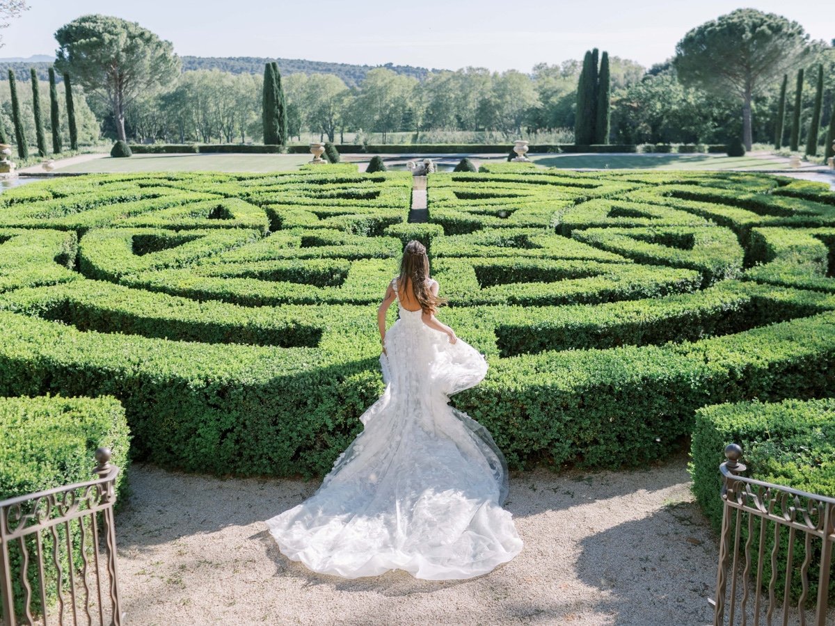 hedge maze for wedding at a chateau venue in france