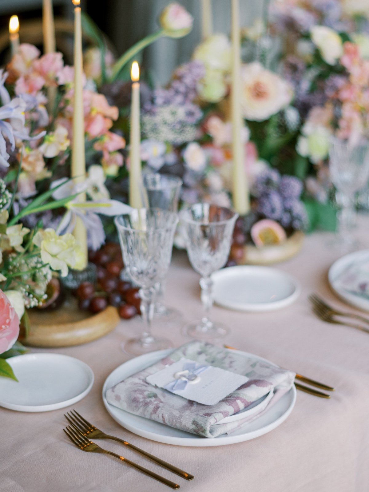 vintage crystal glassware for wedding tablescape