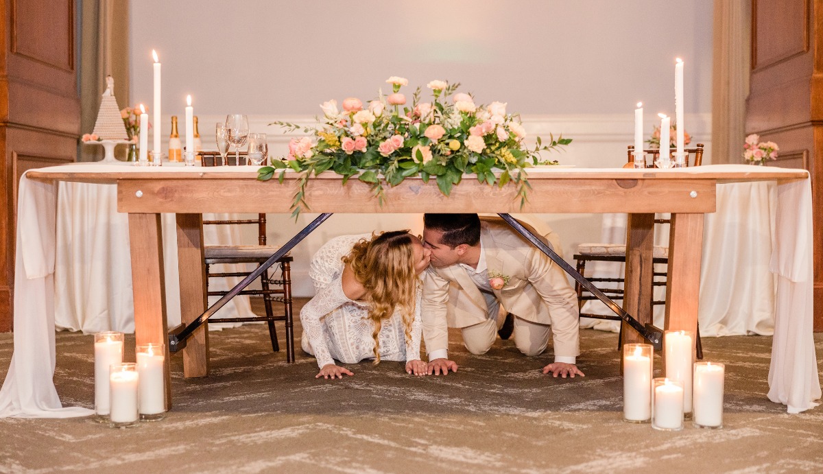 Danish kissing game for wedding