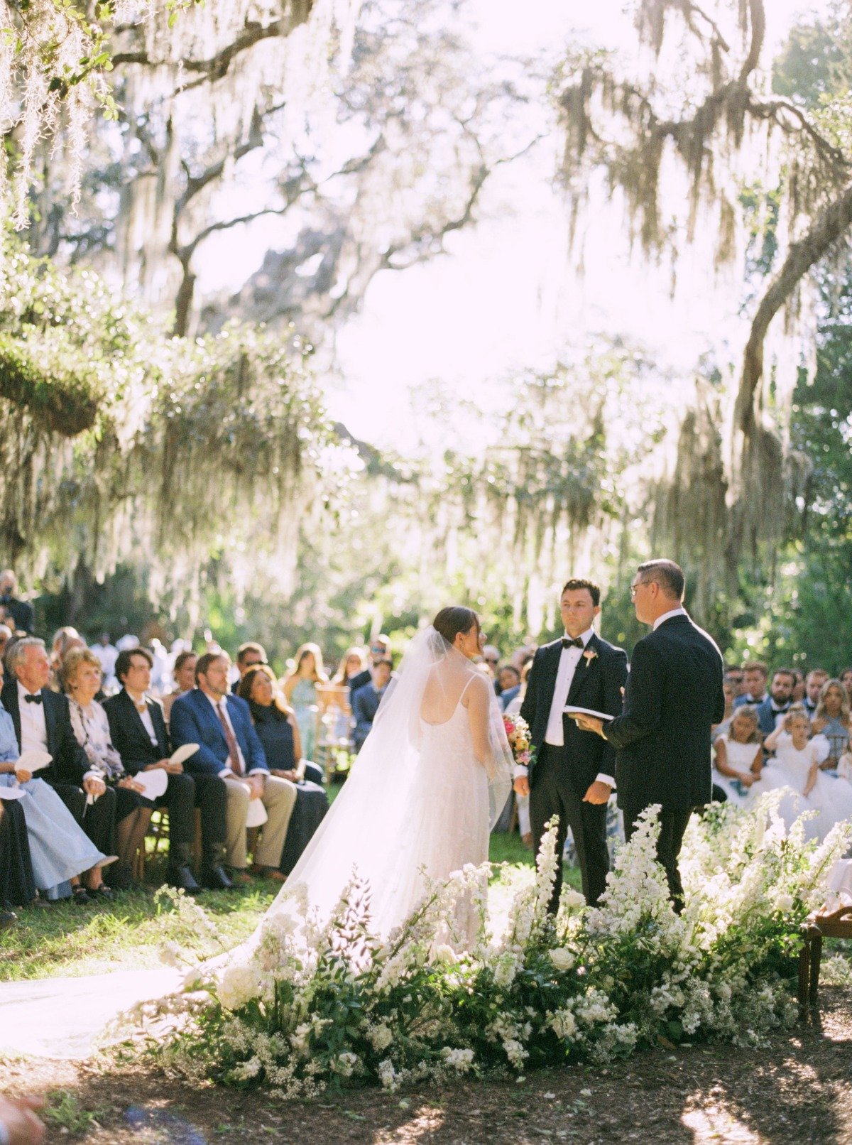 spanish moss decor for wedding