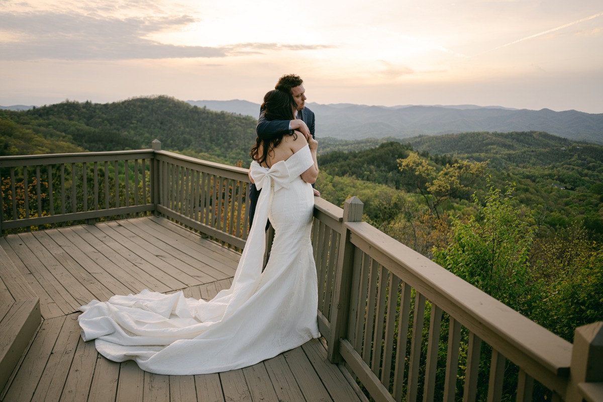 mountain backdrop for farm wedding inspiration