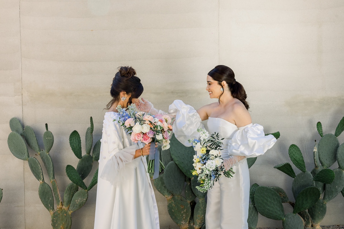 pink and blue bouquet